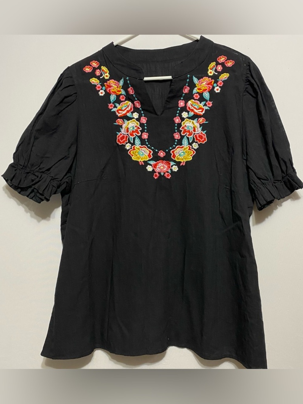 The Peasant BOHO Hippie Style Black Cotton Top Embroidered With Flowers Size 2XL